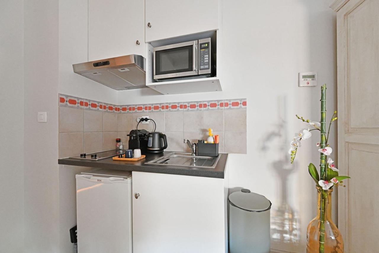 Au Coeur Des Papes, Dans Batisse De Charme Studios & Appartements En Coeur De Ville 아비뇽 외부 사진