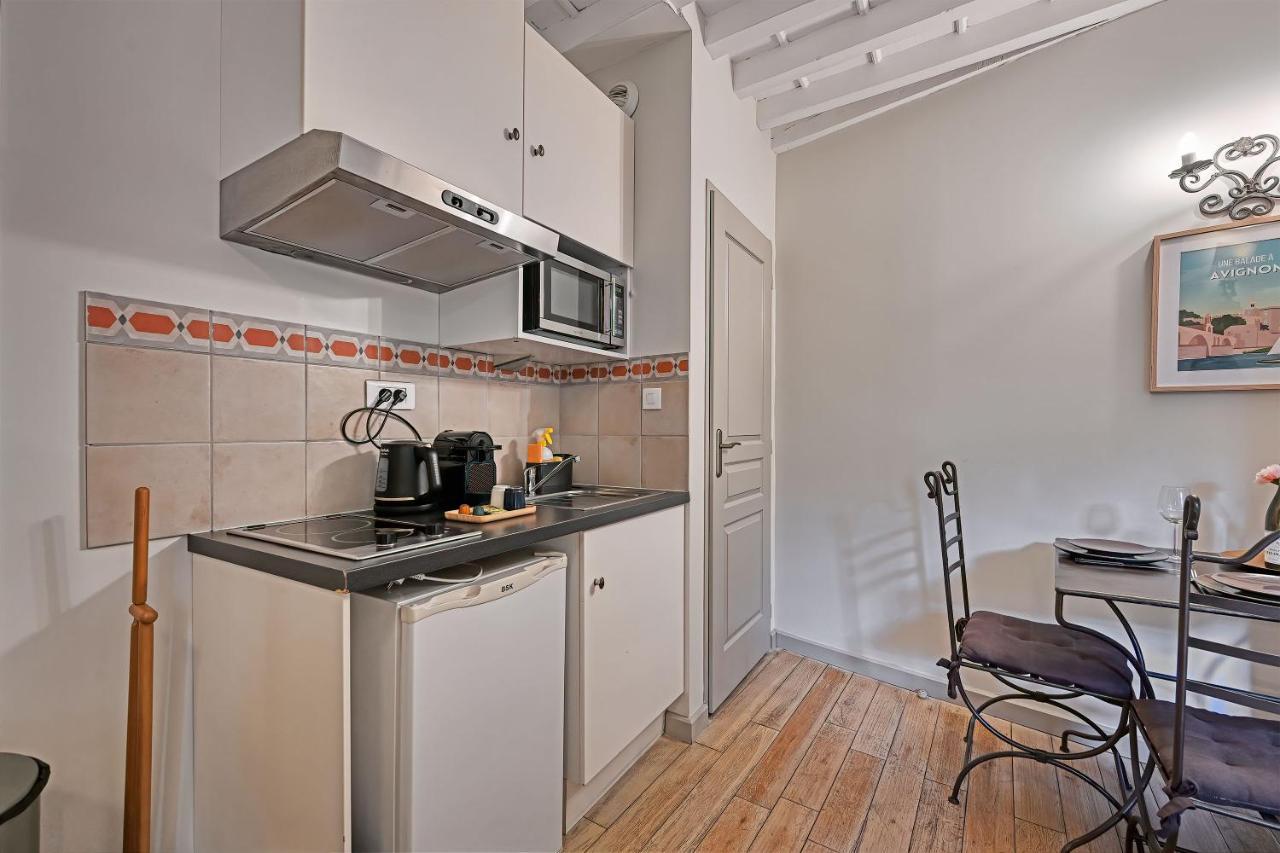 Au Coeur Des Papes, Dans Batisse De Charme Studios & Appartements En Coeur De Ville 아비뇽 외부 사진