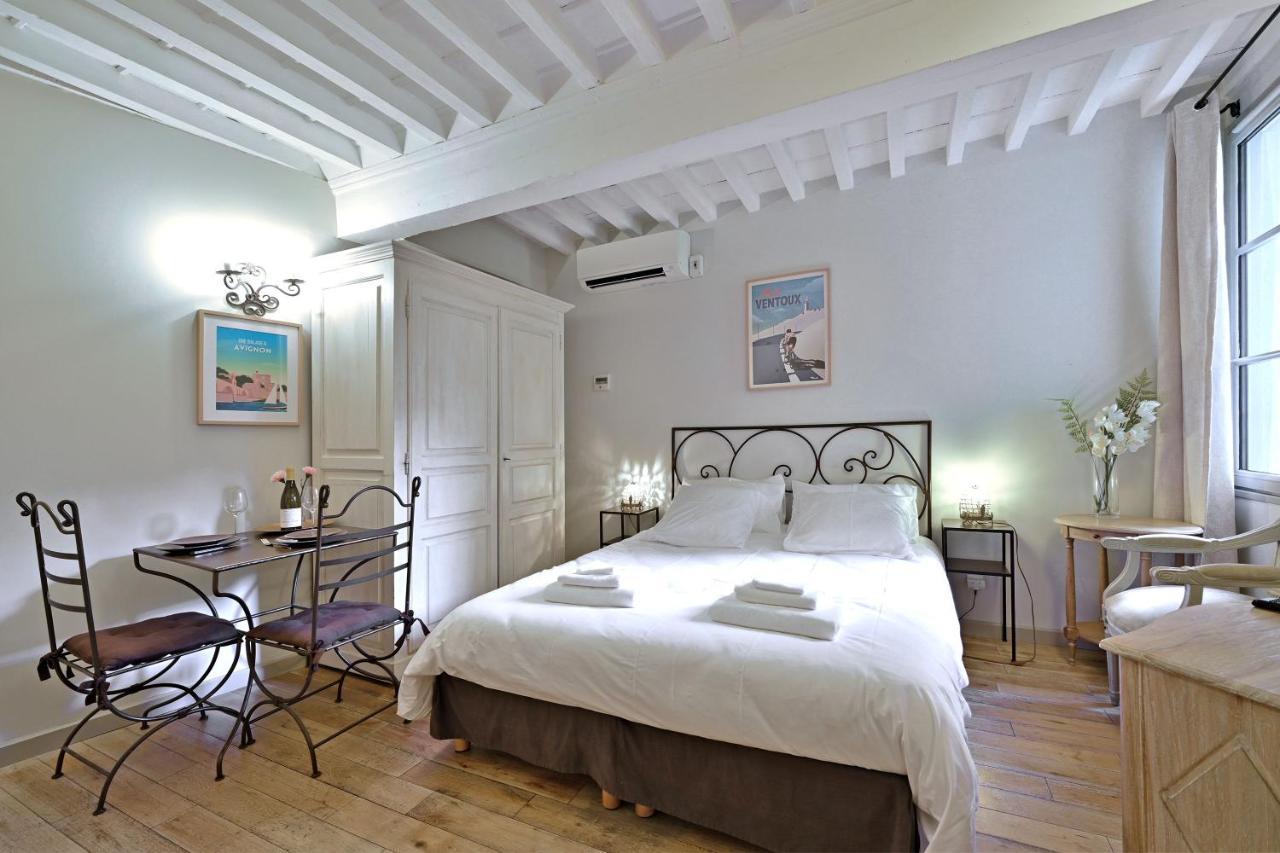 Au Coeur Des Papes, Dans Batisse De Charme Studios & Appartements En Coeur De Ville 아비뇽 외부 사진