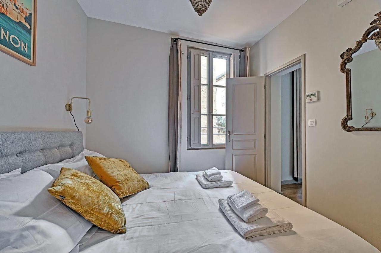 Au Coeur Des Papes, Dans Batisse De Charme Studios & Appartements En Coeur De Ville 아비뇽 외부 사진